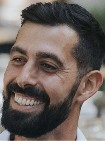 רן אבו, מטפל ברפואה סינית ויפנית